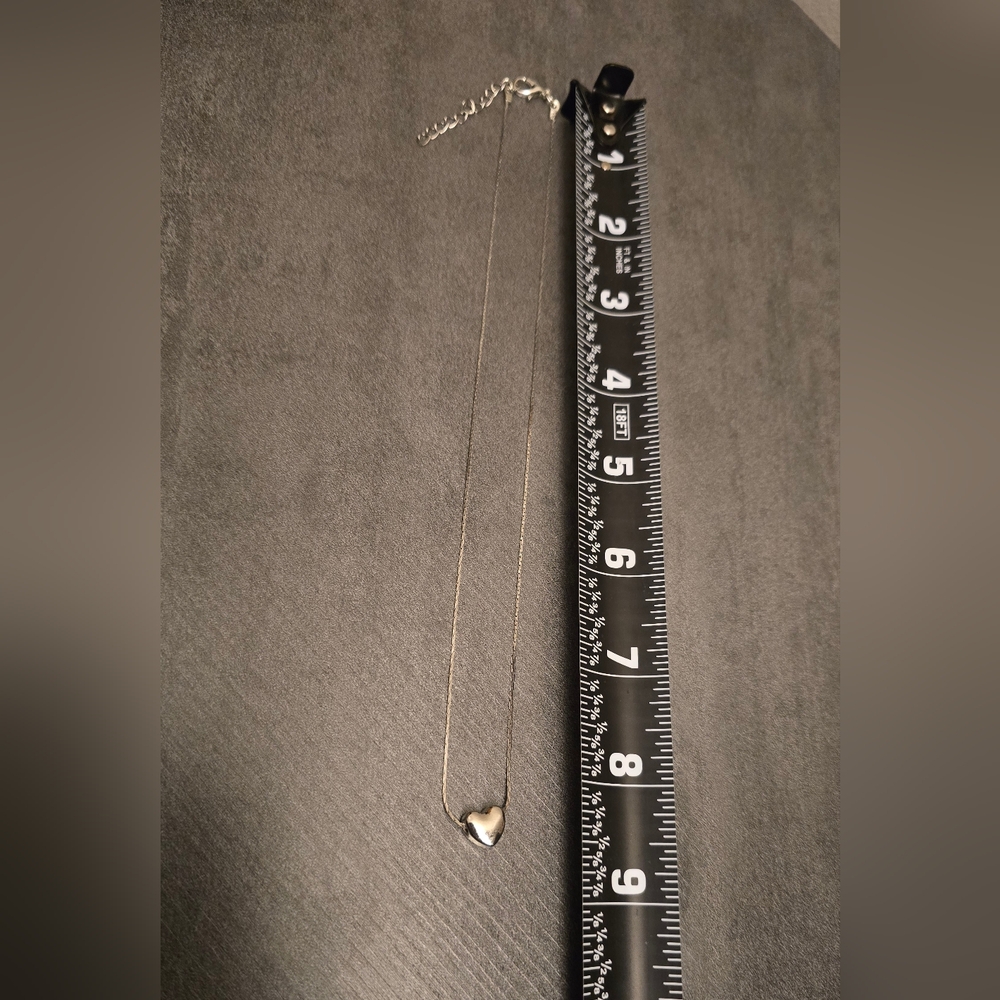 Elegant Silver Toned Heart Necklace - Picture 2 of 5